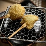 串揚げ 六角亭 - キノコクリームコロッケ、フグの白子