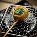 串揚げ 六角亭 - ニラの肉巻き