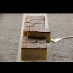 今菓子司 銀座凮月堂 - 断面その１