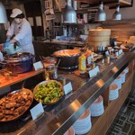 MAIN DINING by THE HOUSE OF PACIFIC - 点心もあります