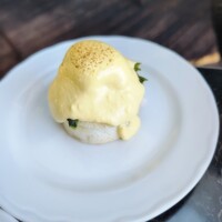 MAIN DINING by THE HOUSE OF PACIFIC - エッグベネディクト