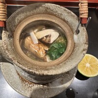 室町 和久傳 - 松茸　鯛　土瓶蒸し