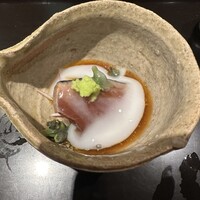 室町 和久傳 - 戻り鰹　隼人瓜　みずの実　お米のたれ　醤油餡