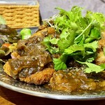 大衆中遊華食堂 八戒 - トンカツには欧風カレーみたいのかかって美味いよね〜