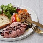 豚肩ロース肉のコンフィプレート