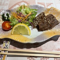 荒井屋 万國橋店 - 牛の利休焼き