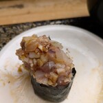 寿司処 松の - 烏賊と沢庵の刻みの軍艦巻