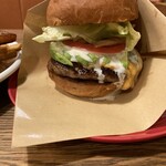 プレイヤーズ - アボカドチーズバーガー！ヨーグルトソース