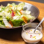 冬の新鮮野菜と白菜のサラダ　～カブのドレッシング～