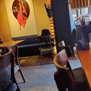 CAFE SPAT’S _2