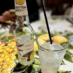 ピッツェリア エ オステリア パドリーノ - オーガニックシチリアンレモンソーダ