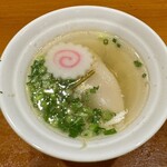 居酒屋鳥のぶ - お通し 300円(税込)