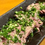 居酒屋鳥のぶ - 白レバ刺 低温調理 700円(税込)