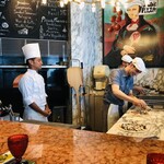 ザ ピッツァバー ON 38TH - 