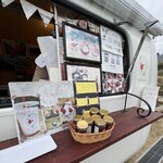 農園cafe苺果 - キッチンカー外観