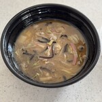 晴来軒 - 白菜、もやし、木耳、かまぼこ、人参、豚肉、エビ、アサリ等