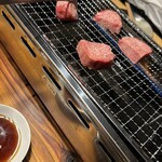 276185384 - 厚切り塩タン