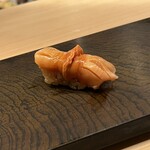 鮨 銀座おのでら 登龍門 - 赤貝¥750