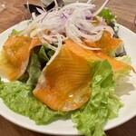 パスタタベタイ - スモークサーモンサラダ