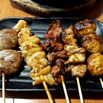 串神坊 - 焼き鳥おまかせ５本：550円