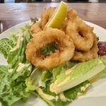 パスタタベタイ - イカリングのサラダ