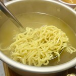 ジンギスカン羊はち - 味噌バターつけ麺（麺）