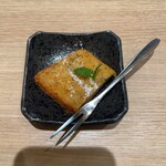 とんかつ成蔵 - デザートの衣を使ったバナナパウンドケーキ。かなり脂っこく、トンカツ食べた後にこれはちょっと口直しにならない。コーヒーなどもないので食べにくかった。