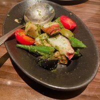 grigio la tavola - 