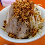 暴豚製麺所 - 令和6年12月 ランチタイム(11:00〜14:00)
まぜそば小(麺200g) 税込980円
野菜マシ、ニンニク普通、アブラ普通、カラメマシ