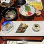 豆腐料理と吟醸せいろ蒸し 八かく庵 - 