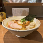 ジャパニーズ ラーメン 五感 - 特上醤油らぁめん¥1900、瓶ビール（小）¥500
