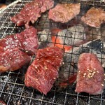 炭火焼肉 にく式 - 