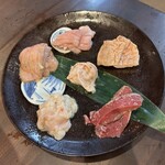 炭火焼肉 にく式 - 