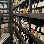 kobu - ウォークインワインセラーには日本酒も