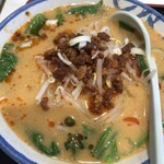 中華特色料理 君楽 - 坦々麺のスープが美味しい！