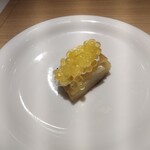 RISTORANTE IL NODO - アミューズ（黄金イクラとじゃがいも）