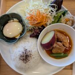 食堂とカフェ つくる - 量が少ない