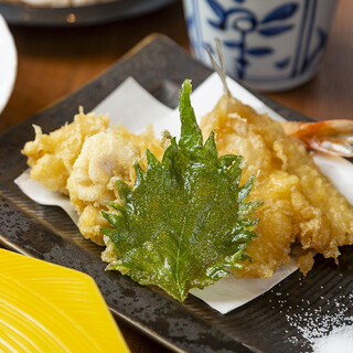 ランチでも人気のお蕎麦〆にもピッタリ