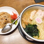 ぐゎらん洞 - 支那そばと半チャーハンセット 1,050円