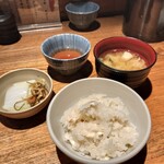 魚匠 銀平 - 漬物　豚汁