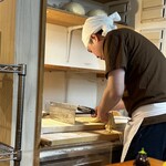 手打ちうどん 上を向いて - ライブ感ある3タテ麺