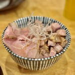 中華そば ココカラサキゑ - ミニチャーシュー丼 400円