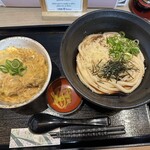 手打うどん けんどん屋 - 