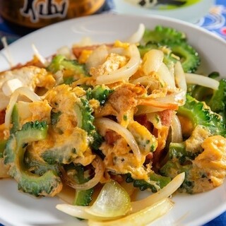 定番沖縄料理！特製ポーク玉子とお酒に合うゴーヤチャンプルー