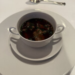 銀座 ハプスブルク・ファイルヒェン - ★★★牛テール　香ばしいチーズのダンプリンジ　絶品コンソメスープ
      