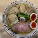 キング製麺 - 肉ワンタン麺全部入り。