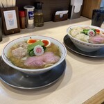 キング製麺 - でましたキング製麺、全部入りラーメン。