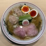 キング製麺 - えびワンタン&肉ワンタン麺全部入り。