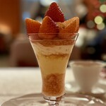 資生堂パーラー - 長崎県 島原市産 “恋みのり”のストロベリーパフェ