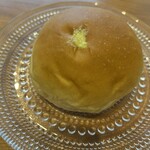 パラオア - 季節限定ピスタチオクリームパン